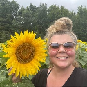 Meet your Posher, Christine